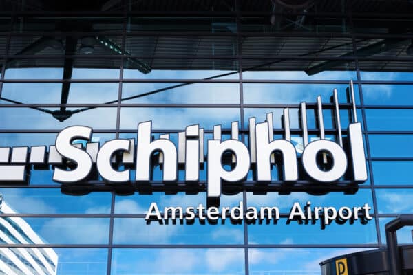 Veiligheidsmaatregelen schiphol teruggeschroefd